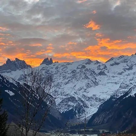 Am Suedhang Mit Traumhafter Aussicht *